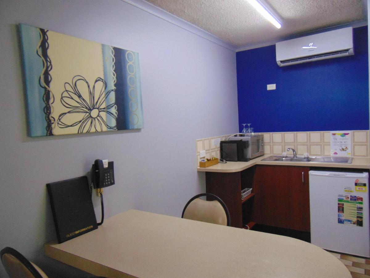 Rockhampton Court Motor Inn Zewnętrze zdjęcie