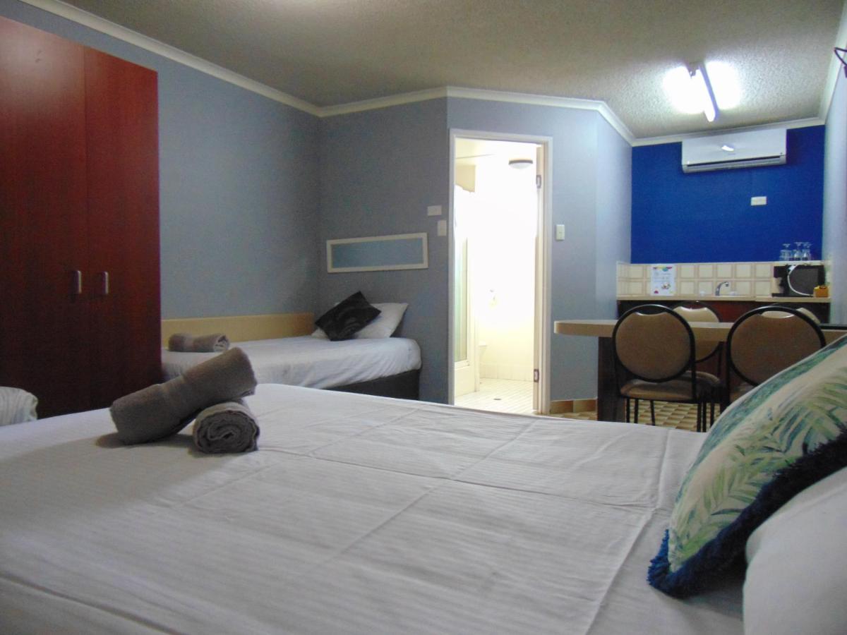 Rockhampton Court Motor Inn Zewnętrze zdjęcie