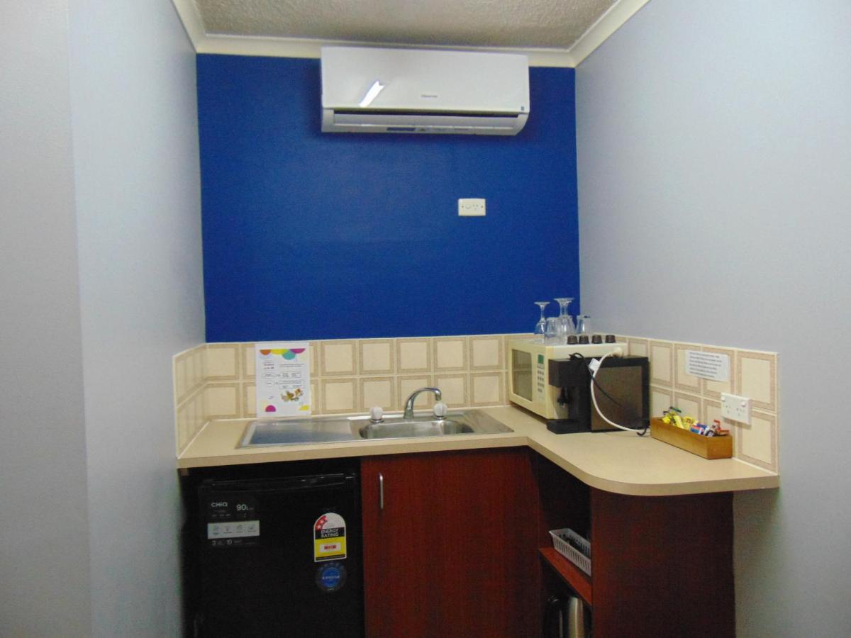 Rockhampton Court Motor Inn Zewnętrze zdjęcie