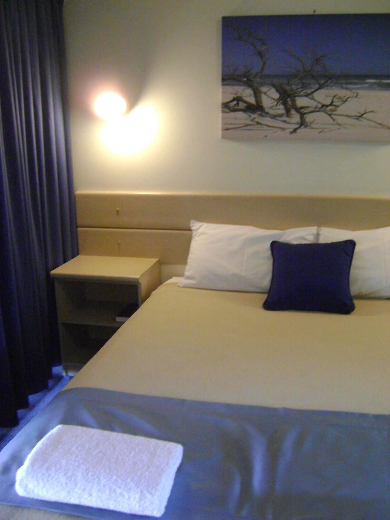 Rockhampton Court Motor Inn Zewnętrze zdjęcie
